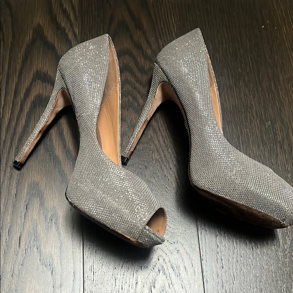 Badgley Mischka Women's Silver Peep-Toe Heels - DRAMA - Picture 5 of 10